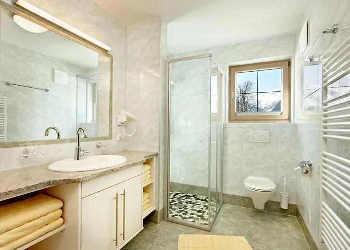 Luegeck * הולרבאך איםפינצגאו